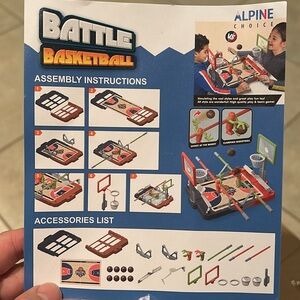 Basketball battle toy